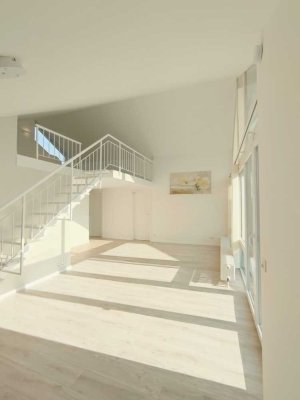 Besonders und individuell - sanierte helle 111 qm Maisonette: 4,5 Zimmer + Hobby + Galerie