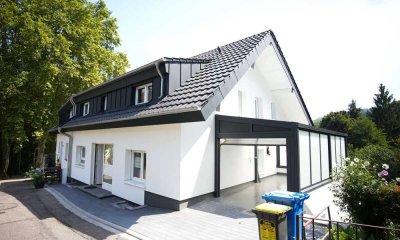 Stilvoll wohnen mit Weitblick – saniertes Einfamilienhaus in Bestlage Baden-Badens