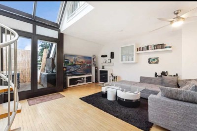Provisionsfreie 3-Zimmer-Maisonette mit einer Loggia, zwei Balkonen und Einzelgarage
