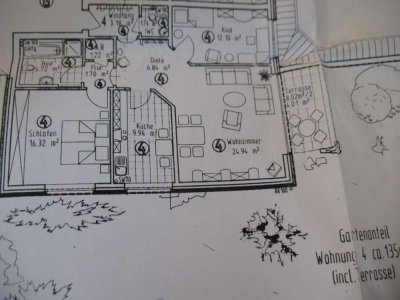 Attraktive 3,5-Zimmer Wohnung mit Terasse und eigenem  Gartenanteil in Hünxe