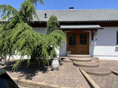 Einfamilienhaus mit großzügigem Garten in Top - Wohnlage