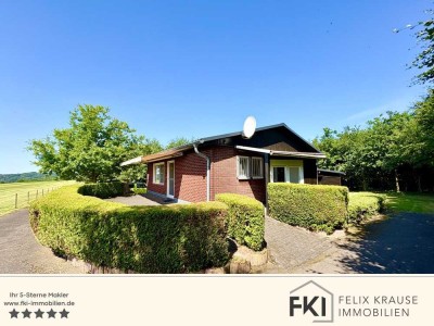 **wunderschönes Wochenendhaus / Jagdhaus mit traumhafter Aussicht und eigenem Wald in Mittelhof**