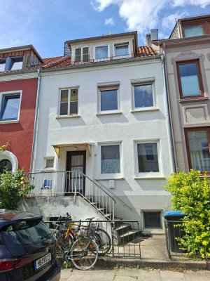 Zuhause mit 2 Zimmern und Balkon in Bremen Buntentor
