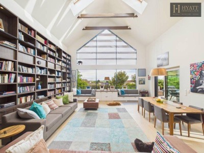 Architektonische Loft-Residenz auf 5.657 m² Privatgrundstück mit Wald, Pool und absoluter Privatsphäre – 10 Minuten von Bratislava