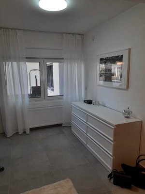 *Möblierte Studenten-Apartments in Bonn-Zentrum* KERNSANIERT**