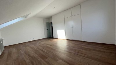 2 Zi.-Whg. im DG mit EBK