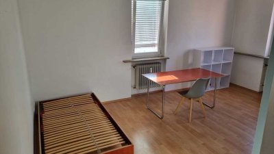 Exklusive 1-Zimmer-Wohnung in Villingen-Schwenningen (STUDENTENAPPARTMENT)