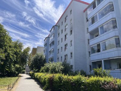 Sofort bezugsfrei - Sonnige 2-Zimmer-Wohnung mit zwei Balkonen nahe Gärten der Welt