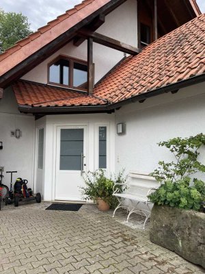 Geschmackvolle 4-Zimmer-Maisonette-Wohnung mit gehobener Innenausstattung mit EBK in Oberkirch