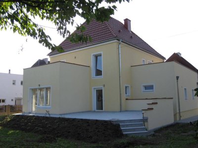 WOHNHAUS IN STADTNÄHE ZUR MIETE