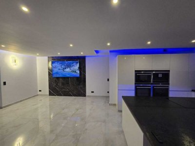 Neuwertige&hochwertige 4 ZKB Maisonette Eigentumswohnung in guter Lage von Hamburg. 2x Bad en Suite