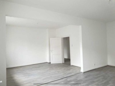 Modernisierte Altbauwohnung in zentraler Lage