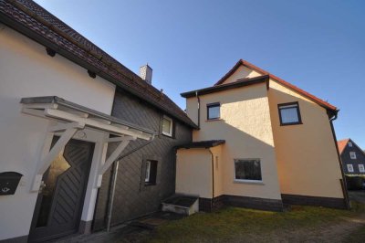Freistehendes Zweifamilienhaus