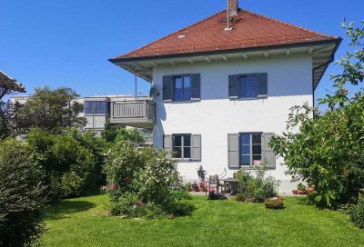 NE!DHART IMMOBILIEN: Saniertes Einfamilienhaus mit Charme