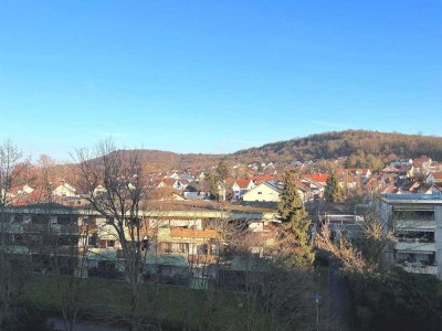 3-ZIMMERWOHNUNG MIT SCHÖNER AUSSICHT!