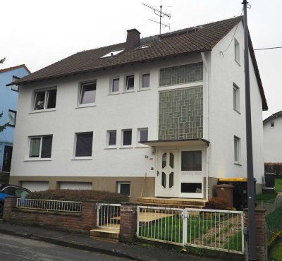 Schöne 3-Zimmer-Wohnung mit Balkon und EBK in Hohenstein