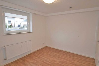 Mini-Apartment mit Singleküche für Studenten/Azubis in Cortendorf