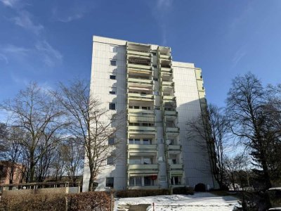 Kapitalanlage oder Eigennutzung – Gepflegtes 1-Zi.-Apartment mit Balkon & Aufzug in Regensburg
