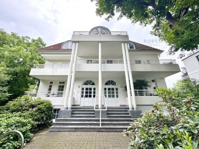 Blick ins Grüne! 
Möblierte 2-Zi.-Whg. in der Parkallee!