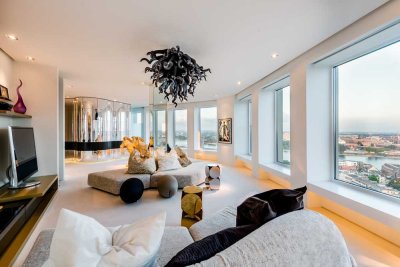 Spektakuläres 314m²- Luxus-Penthouse (26./27. OG/ Terrasse), perfekter Zustand, 360° Blick über Köln