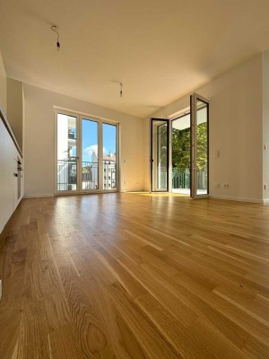 LIV.BERLIN * Helle 3 Zimmerwohnung in einem ruhigen Neubauensemble mit Balkon * 2 Bäder * Zweitbezug