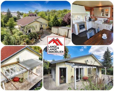 Uetze - Eltze - Rückzugsort für Zwei: Bezauberndes Einfamilienhaus - mehrere Garagen - ruhige Lage