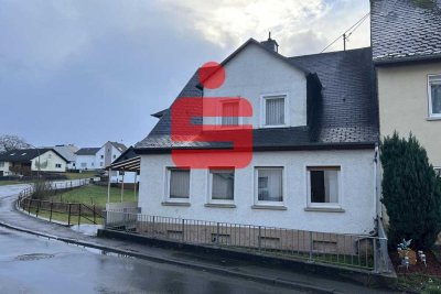 Renovierungsbedürftiges Einfamilienhaus in Hennweiler – viel Platz für wenig Geld!