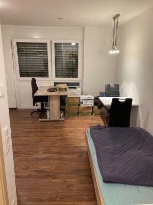 Neuwertiges u. vollst. möbliertes Studenten-Appartment mit EBK in Ingolstadt