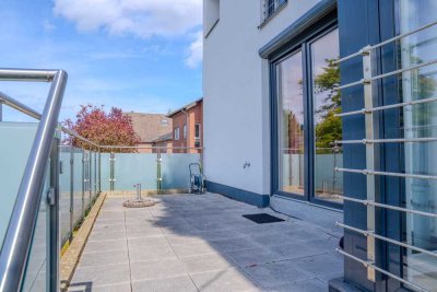 Moderne Hochparterre-Wohnung mit Garage zu vermieten!