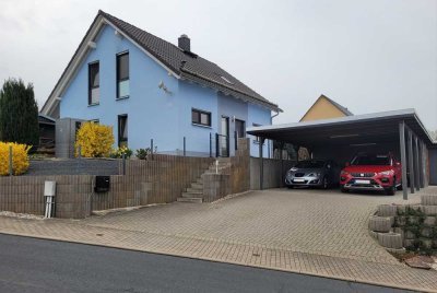 Modernes energieeffizientes Einfamilienhaus mit Terrasse zum Wohlfühlen in Freital