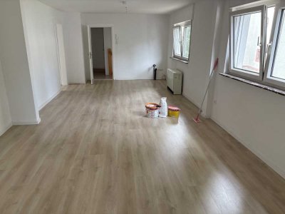 3 Zimmer + Loggia mitten in Ober Mörlen - frisch saniert