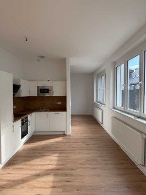 Exklusive 2-Zimmer-Wohnung mit Terrasse & Loggia in Top-Lage