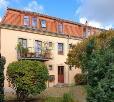 Nachhaltig vermietetes Mehrfamilienhaus mit Hinterhaus in begehrter Wohnlage