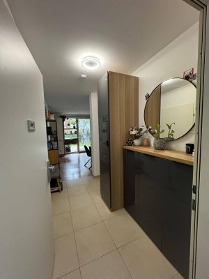 Helle 2-Zimmer Eckgartenwohnung