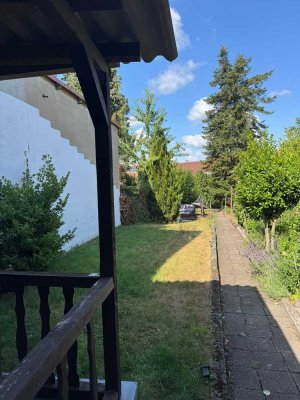 Stilvolle 2-Zimmer-EG-Wohnung mit Einbauküche in Brühl