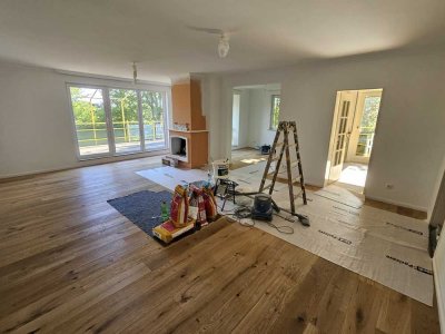 Provisionsfrei: Sonnige 3-Zi-Wohnung mit 2 Balkonen & gehobener Innenausstattung mit EBK in Molfsee