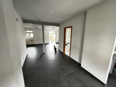 Helle, gut geschnittene 1-Zimmer-Wohnung mit Gartenanteil und Stellplatz inklusive in Oggenhausen