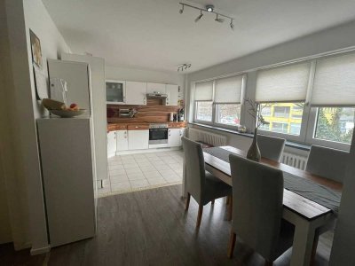 Stilvoll modernisiert: 3,5-Zimmer-Wohnung in Köln-Weidenpesch