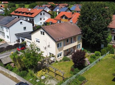 Geräumiges 9-Zimmer-Haus mit Garage in Mehring
