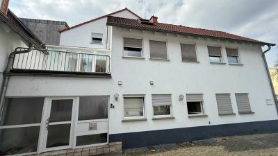 *Für Kapitalanleger, oder Aufteiler* Wohn-Ensemble mit 4 separaten Einheiten und Doppelgarage