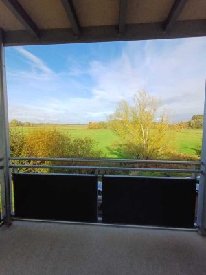 Zauberhafte 2-Raum-Wohnung im Erdgeschoss mit Balkon und traumhafter Aussicht