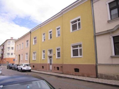 Wiener Neustadt: Schöne große Wohnung in Zentrums- und Bahnhofsnähe