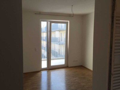 Nettes WG- Zimmer mit eigenem Bad und Südbalkon sucht neuen Bewohner