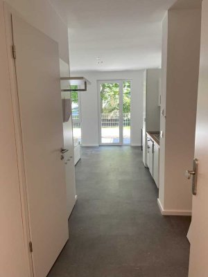 ERSTBEZUG IM NEUBAU: Moderne, möblierte und barrierefreie 1-Zimmer-Wohnung mit Terrasse