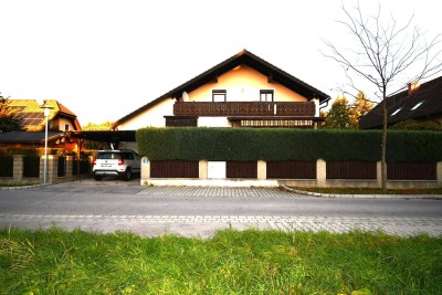 Großzügiges Einfamilienhaus in Massivbauweise