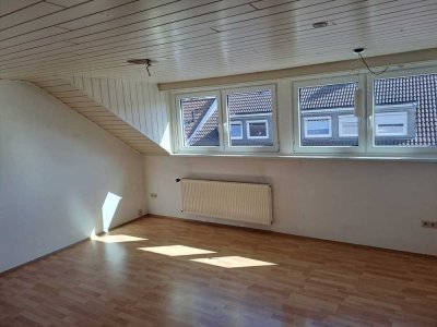 Schöne und helle 3,5-Zimmer-Dachgeschosswohnung in Merzenich