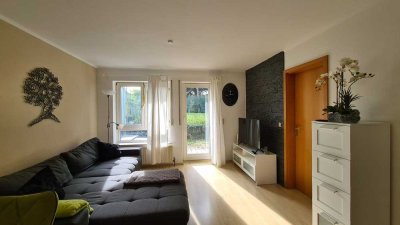 2-Zimmerwohnung mit Terrasse, Tageslichtbad und 2 PKW-Außenstellplätzen