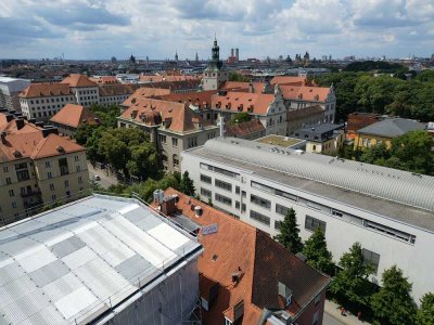 Absolut ruhiger Wohntraum mit Balkon , nähe englischer Garten & Archäologisches Museum !!