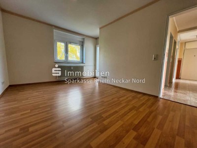 Renovierte 4-Zimmer-Wohnung mit zwei Balkonen