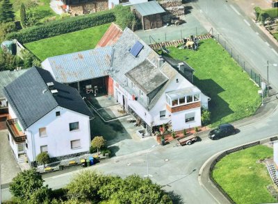 Ein Haus der vielen Möglichkeiten - kleine Hofreite in Oberhörlen